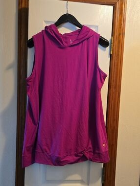 Livi Active Magenta Hooded Sleeveless Tank